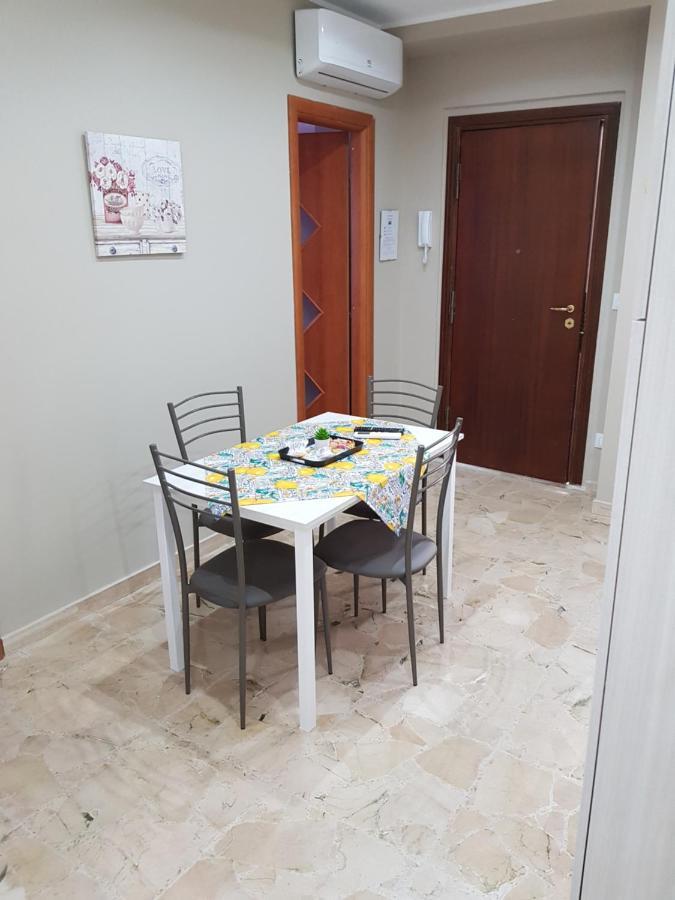 Lotus Of Etna Apartment Катания Екстериор снимка